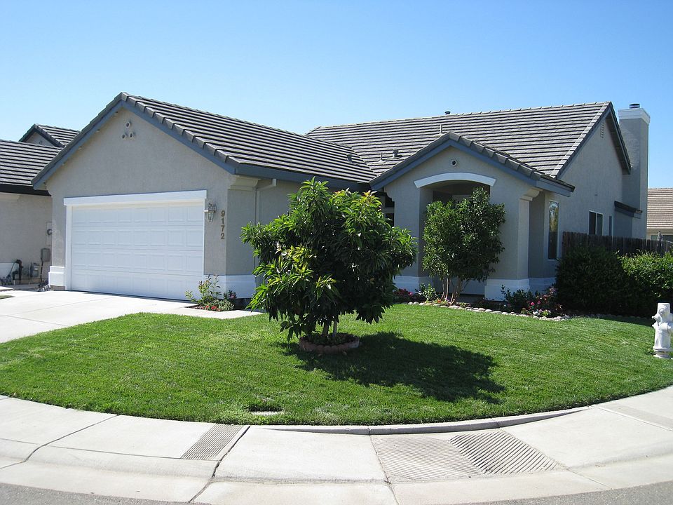 1st image of 9172 Laguna Manor Dr
