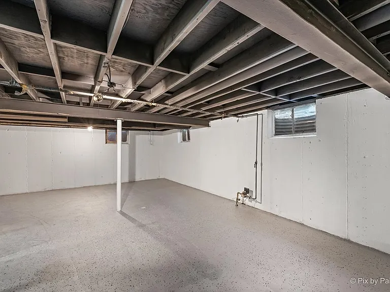 254 Hickory Dr — Photo 18