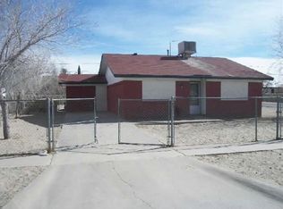 321 Evelina St, Fabens, TX 79838