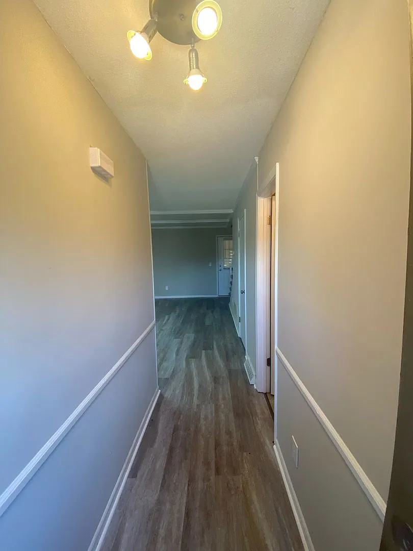Fort Hill Commons Unit Available for 8/1/26 Move In — Photo 3