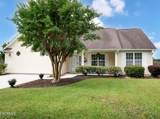 228 Lewis Rd, Hampstead, NC 28443