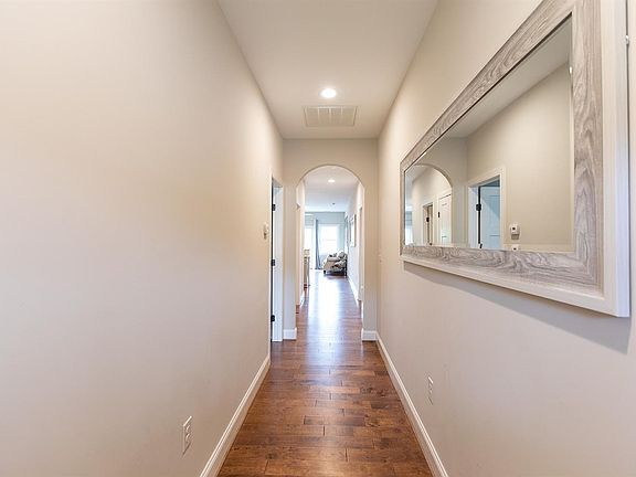 4th image of 1311 Emerald View Court