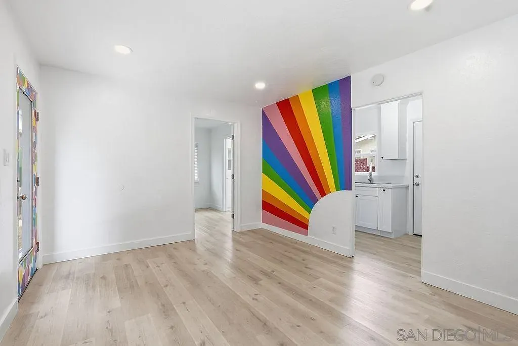 1 bed, 1.0 bath, 500 sqft, $2,500 — Photo 4