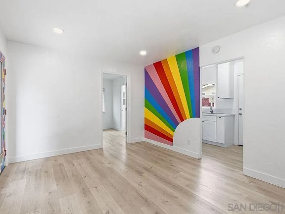 4th image of 4261 Maryland St