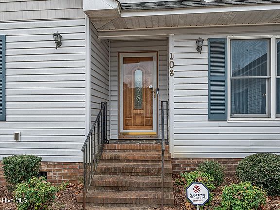 14th image of 108 Arbor Drive