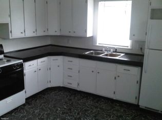 48 Ward St APT 1, Woonsocket, RI 02895