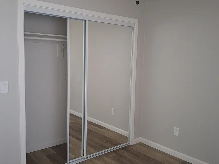 1035 Georgia St #L — Photo 5