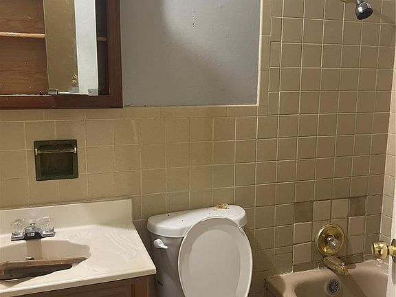 5th image of 2272 Burwell Dr