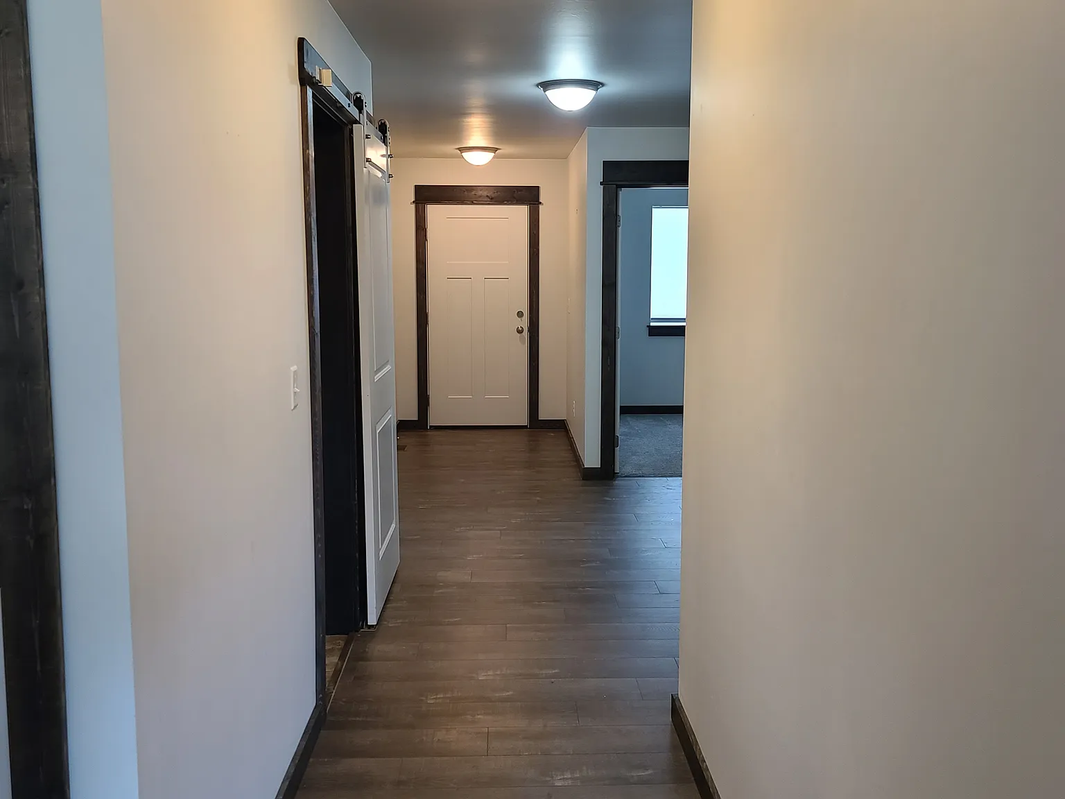 3 bed, 1574 sqft, $2,700 — Photo 4