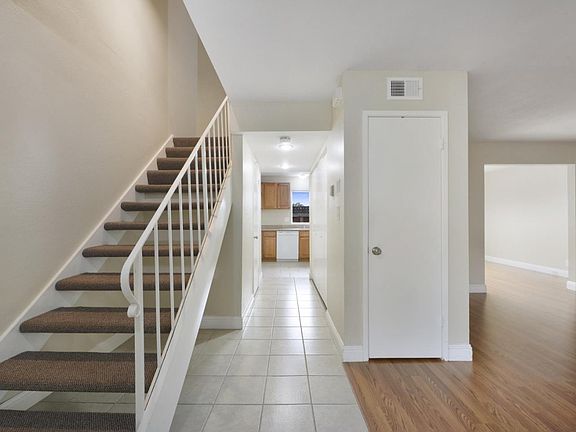 3rd image of 661 Beach Park Blvd
