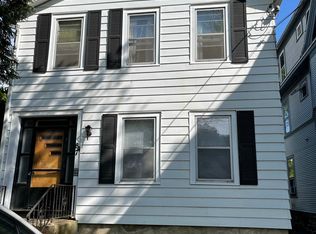 847 Jenifer St APT A, Madison, WI 53703