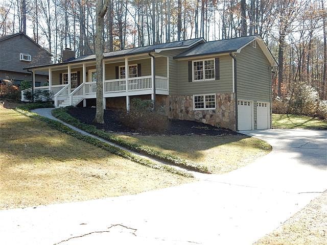 1st image of 614 Rivercrest Dr