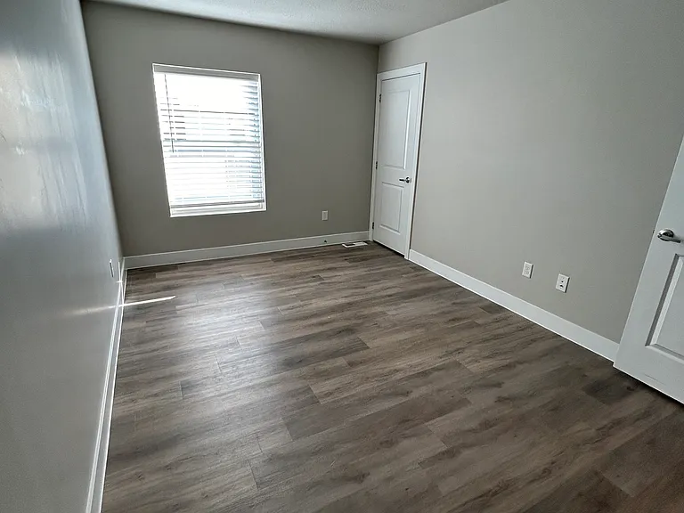2085 N 275 W #23 — Photo 47