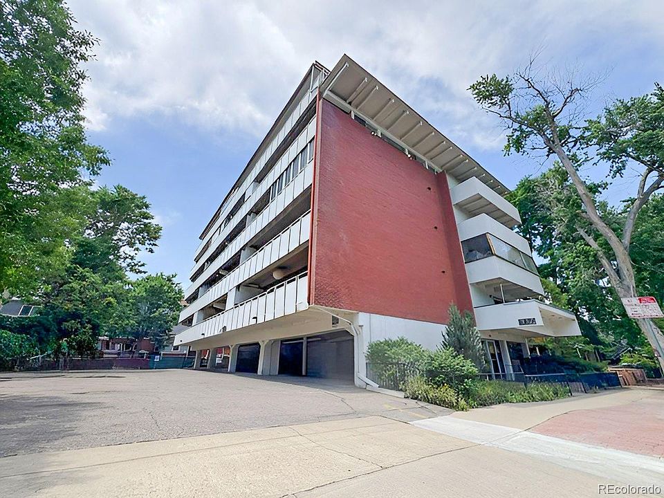 1st image of 937 N Clarkson Street #206