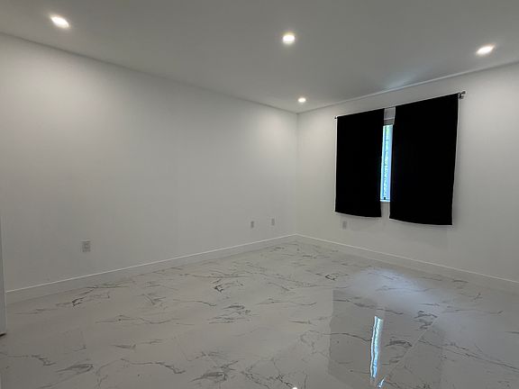 5th image of 20143 SW 89th Ave #2043