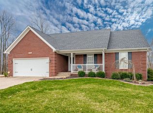 7711 Aspen Ridge Rd, Louisville, KY 40214