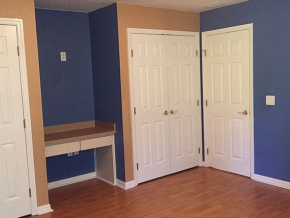 5th image of 517 Lake Dr