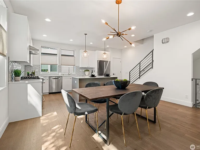 815 N 48th St — Photo 14