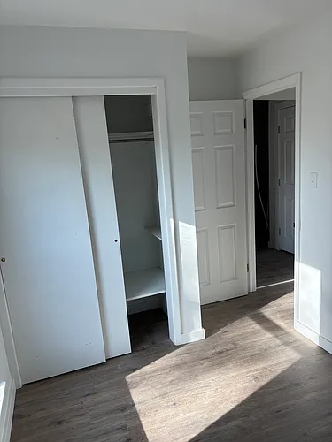 214 E Ave E Photo 1