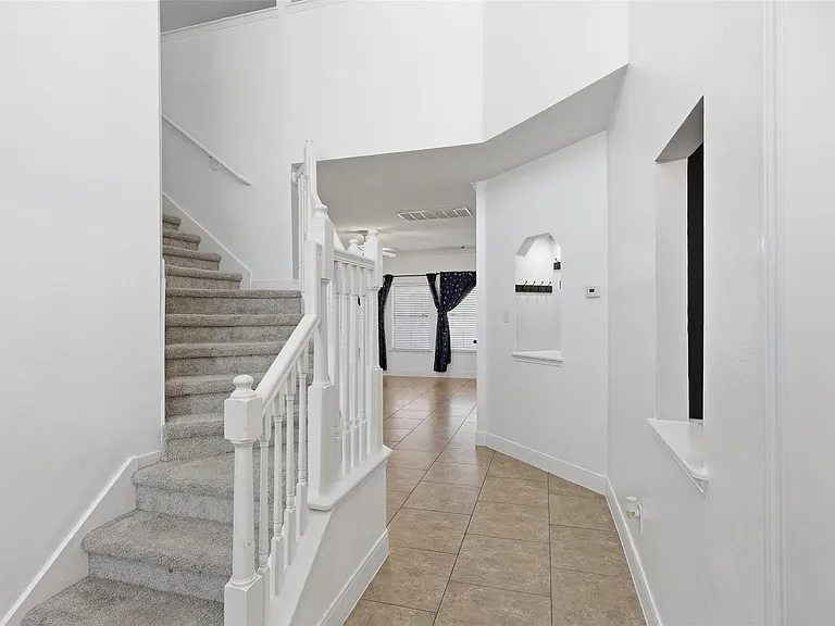 19011 Polo Meadow Dr — Photo 3