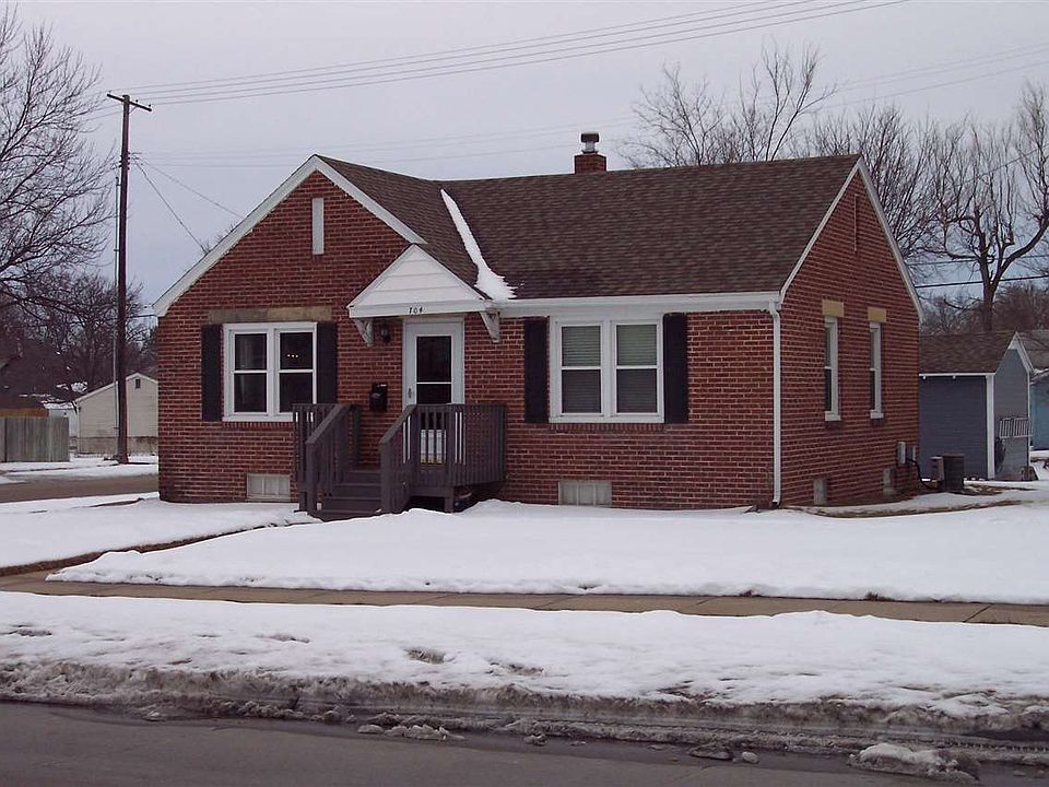 1st image of 704 W 29th St