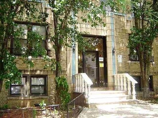 4th image of 260 Harrison Ave #308