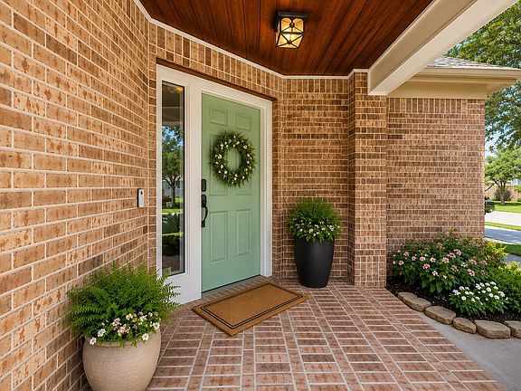 3rd image of 3109 Summerstorm Ln