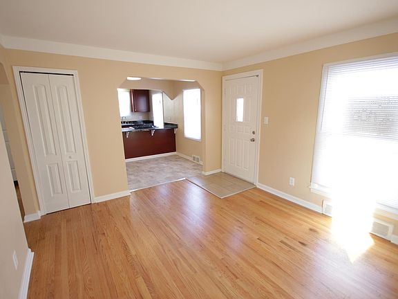 4th image of 12760 Pearl St