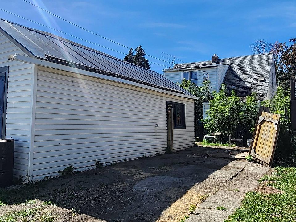 1st image of 11917 Fort Rd NW