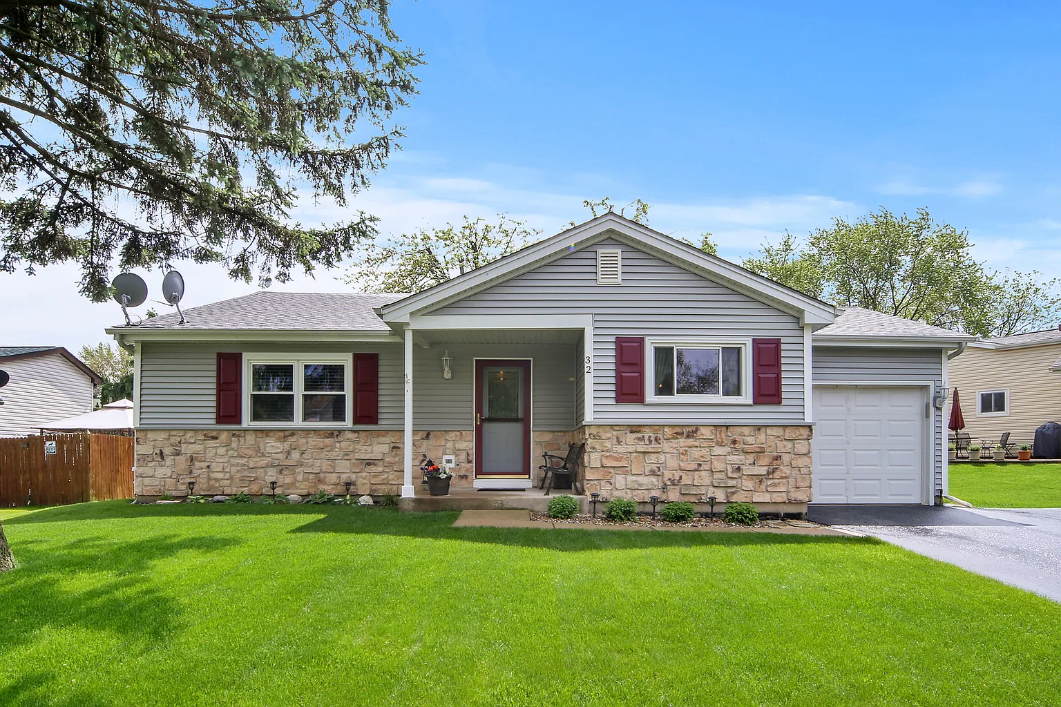 32 Fallstone Dr photo 1