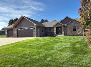 609 Augustana Ln, Albany, MN 56307