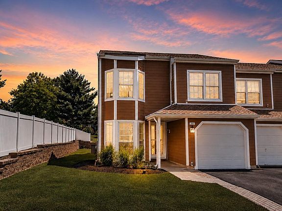 3rd image of 255 Rumford Ct