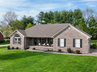 158 Sammys Ct, Mount Washington, KY 40047