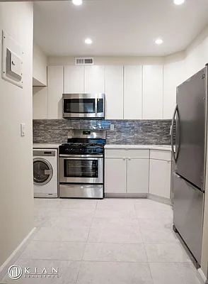 Rented by Kian Realty | media 7