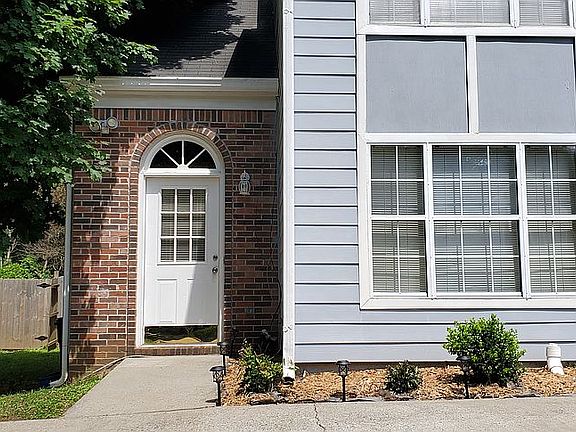 2nd image of 5146 Laurel Bridge Ct SE