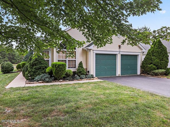 3rd image of 2684 Lancaster Lane