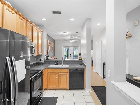 5th image of 1474 PITNEY Circle