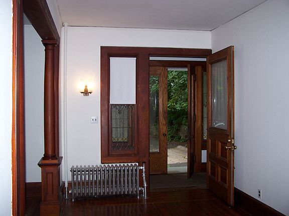 3rd image of 16 Stewart Pl