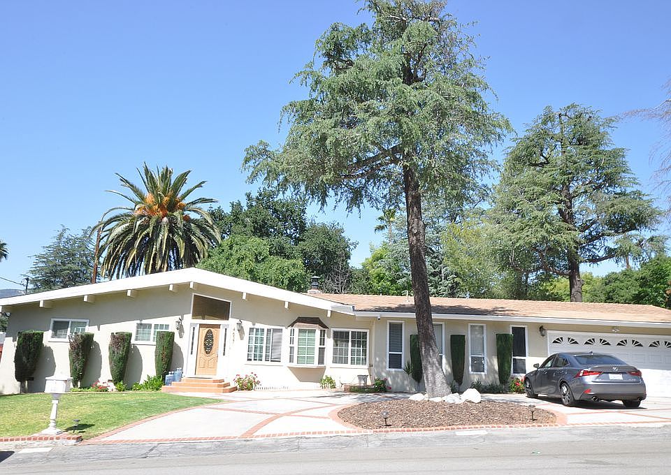 1st image of 4637 Rockland Pl