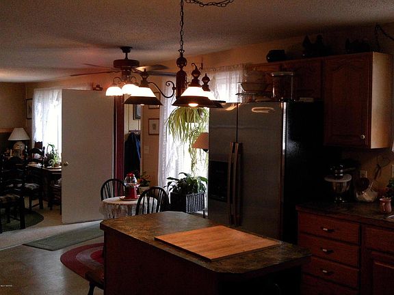 5th image of 2109 N Wisner Ave