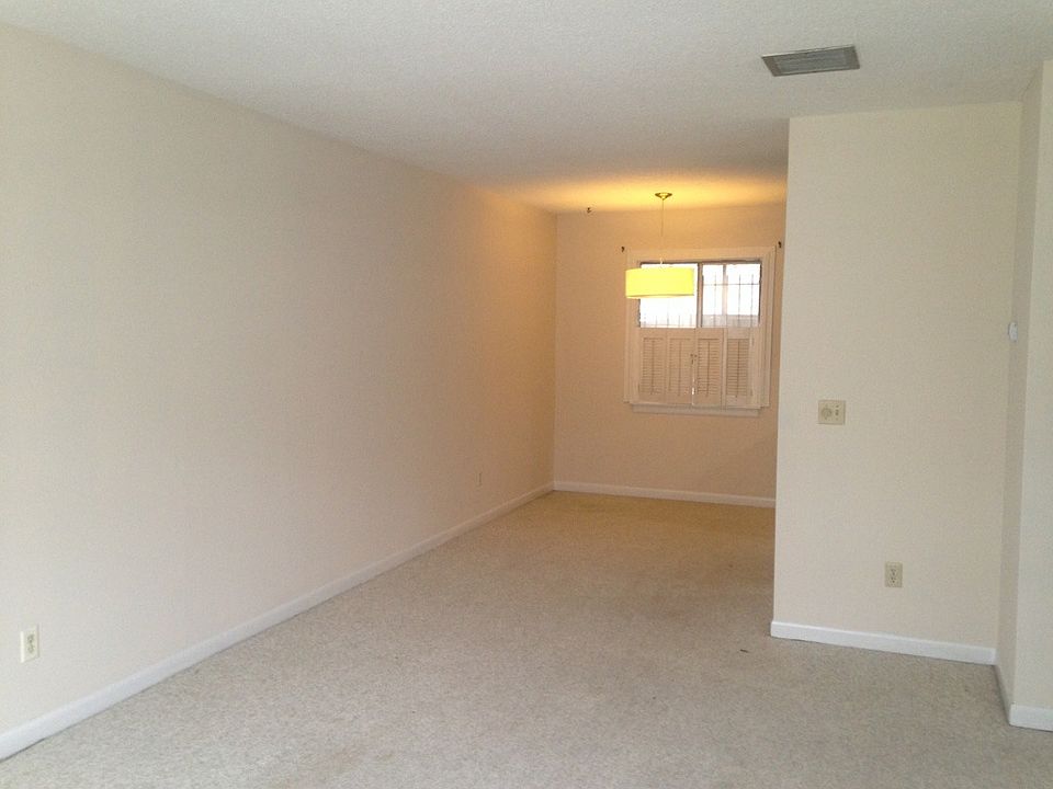 2nd image of 1749 Tall Pines Cir