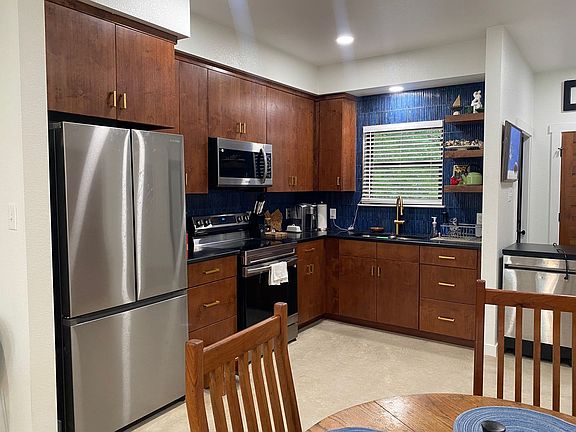 5th image of 13172 Harbor Dr