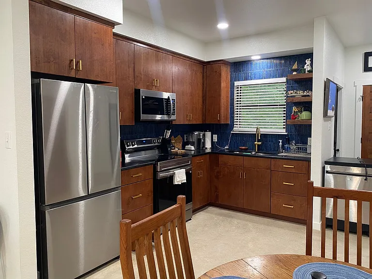13172 Harbor Dr — Photo 5