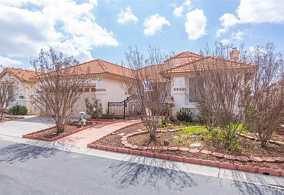 3rd image of 853 Saint Barthelemy Dr