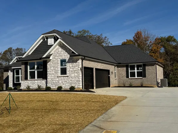 3544 Sunny Acres Dr, Hamilton, OH 45013