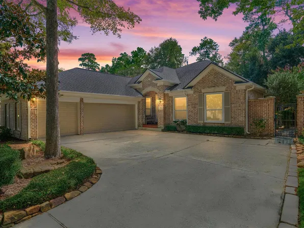 31 E Palmer Bnd, Spring, TX 77381