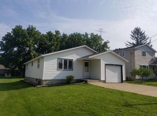 126 Saunders St, Dalzell, IL 61320