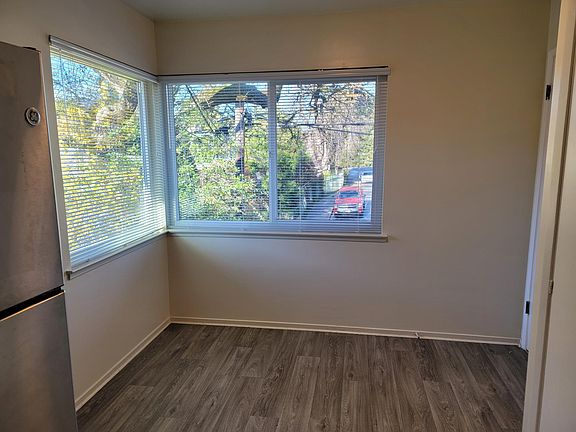 3rd image of 783 Roble Ave APT 3