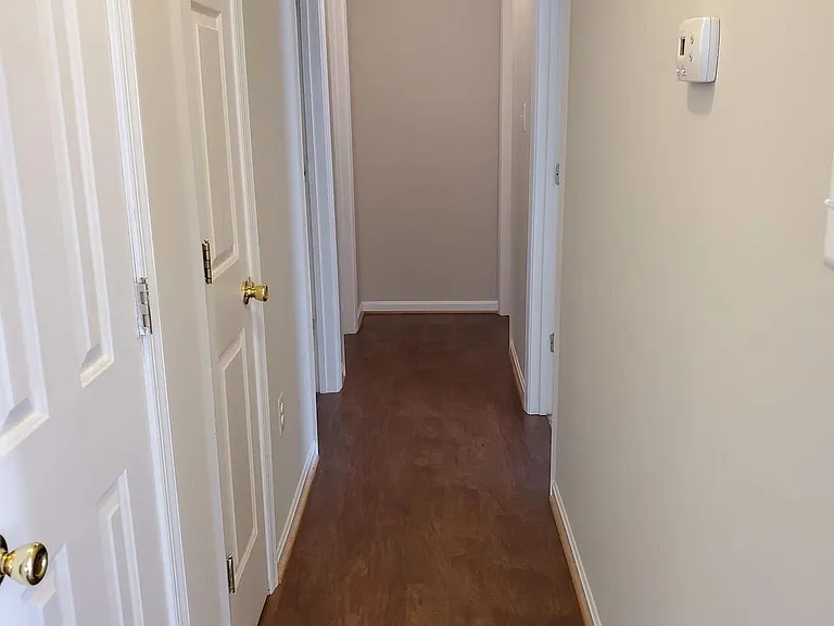 184 Aberdeen Dr — Photo 7