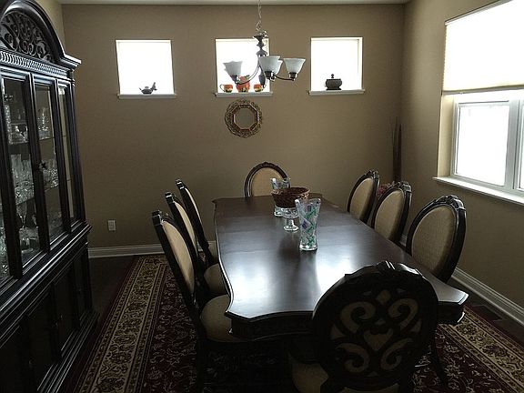 Formal dining area 
